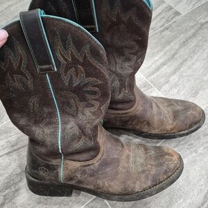 Ariat Brown Leather Boots with Turquoise Trim